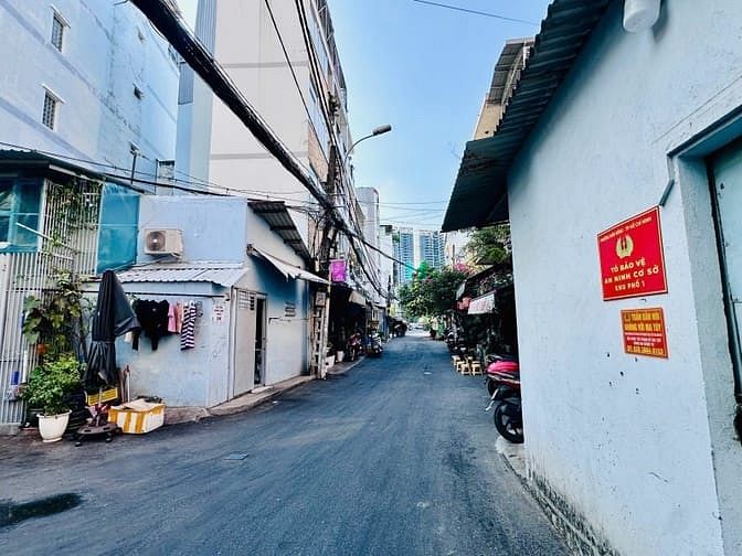 Hình ảnh Bán nhà hẻm xe hơi tải thông Tô Hiến Thành Q.10 - 3m x 15m chỉ 9,75 tỷ