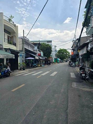 Hình ảnh Bán nhà hẻm Khuôn việt 32m2 2 Tầng nhà mouws vào ở ngay