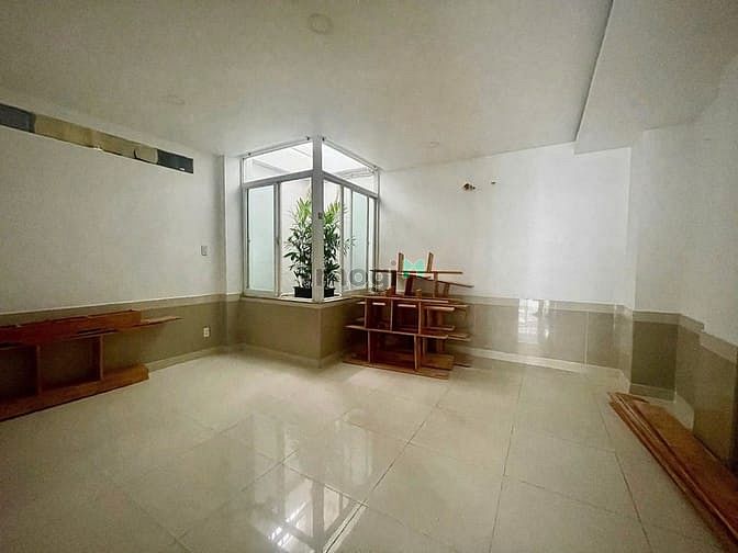 Hình ảnh Nhà đường Thái Ly, Q2 cực đẹp (5x18m), 1trệt lửng, 3 lầu 8PN. Giá 65tr