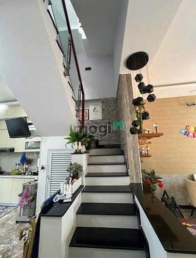 Hình ảnh Nhà 1 Trệt 1 Lầu Đường 160 Ngay THPT Dương Văn Thì, P.Tăng Nhơn Phú A