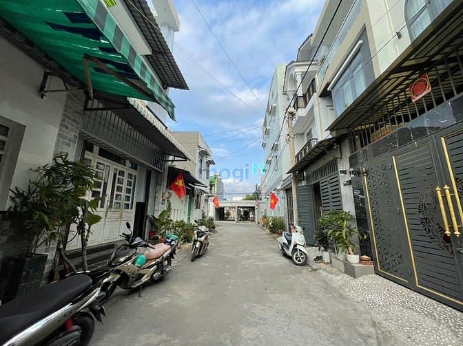 Hình ảnh Nhà 1 Trệt 1 Lầu Đường 160 Ngay THPT Dương Văn Thì, P.Tăng Nhơn Phú A