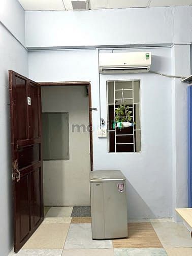 Hình ảnh Lý Thường Kiệt, Quận 11 có phòng trống cho các bạn 2k8 chuẩn bị lên Đh