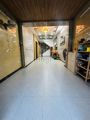 Hình ảnh bán nhà mặt tiền 88m2 xe hơi tránh thông LÊ THỊ RIÊNG Q12