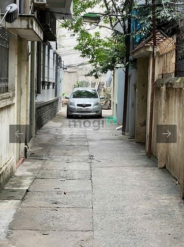 Hình ảnh Trung tâm cầu giấy -lô góc -40m -ôtô đỗ -6 tầng thang máy-ngõ thông
