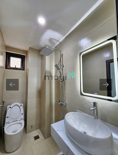 Hình ảnh Trung tâm cầu giấy -lô góc -40m -ôtô đỗ -6 tầng thang máy-ngõ thông