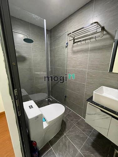 Hình ảnh Phòng Hẻm 108 Lã Xuân Oai Gần FPT, HUTEC, UFM Chỉ 2 Triệu 5 28m2