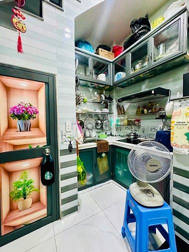 Hình ảnh Chỉ 3 Tỷ 88 - Hẻm Ba Gác - Trần Văn Đang Quận 3 21M2 4 Tầng 3 PN