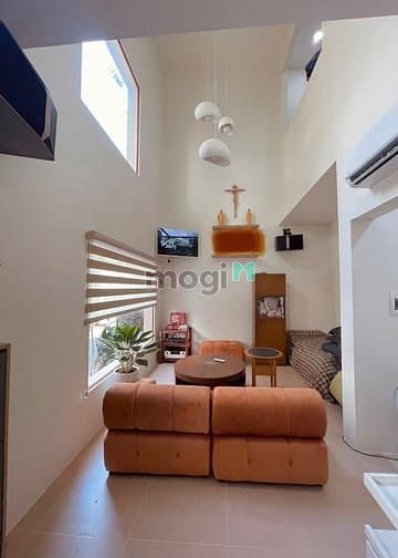 Hình ảnh Bán Nhà 1 Trệt 1 Lầu HXH Đường Tô Ngọc Vân Gần Chợ Thủ Đức