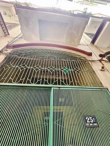 Hình ảnh Võng Thị - Tây Hồ - 71 M2 – 5 Tầng – MT 4.5 M -Giá 15.8 Tỷ.