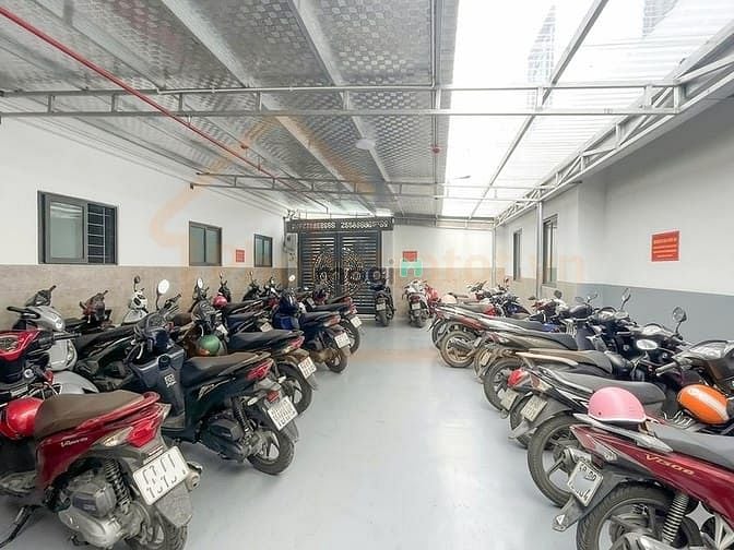 Hình ảnh Cần bán tòa nhà dịch vụ, TKTQ, 43p, dòng tiền 210tr/tháng, Quận BT