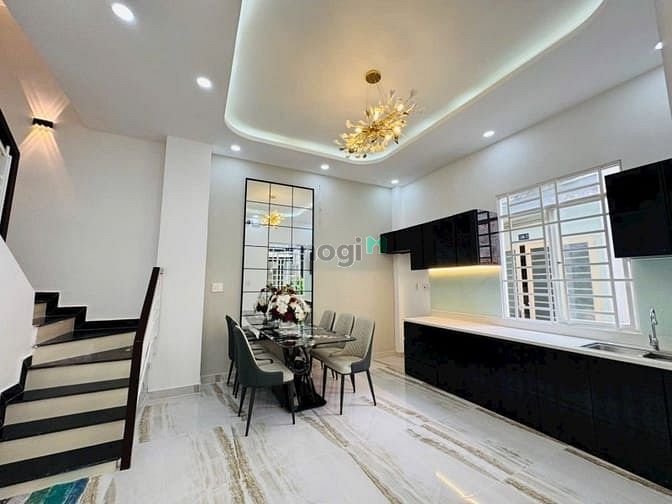 Hình ảnh Bán nhà MT thụt Âu Dương Lân Q.8 - 6m x8m dtsd 200m2 chỉ 7,48 tỷ