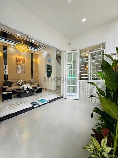 Hình ảnh Bán nhà MT thụt Âu Dương Lân Q.8 - 6m x8m dtsd 200m2 chỉ 7,48 tỷ