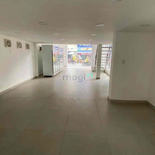 Hình ảnh Cho thuê 2 MT  nhà 77  Nguyễn Cửu Vân Phường 17 Q.Bình Thạ