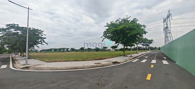 Hình ảnh Bán 90m2 đất full thổ cư, sổ hồng riêng, giáp Bình Chánh