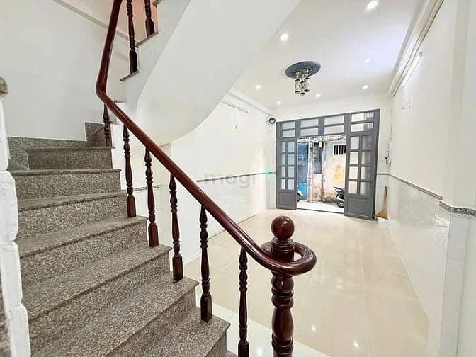 Hình ảnh Bán Nhà Lê Hồng Phong Quận 10 - 36m2 3 Tầng BTCT 4 PN - 7 Tỷ 4