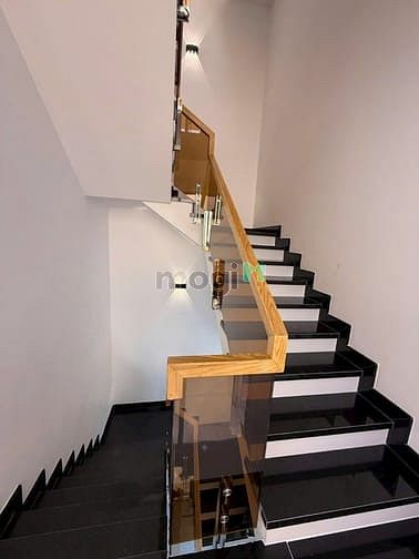 Hình ảnh 💯THANG MÁY🔥🔥Mới 100% Góc Đẹp 2MT đường 14m khu Ao Sen 5x20m 6PN 6WC
