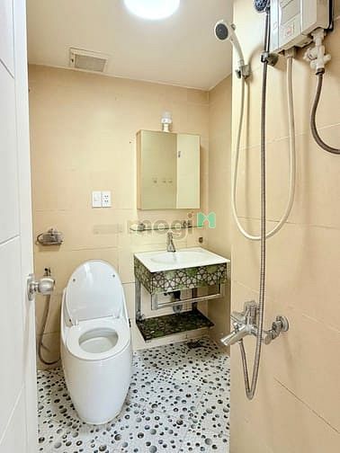 Hình ảnh Chính chủ căn góc 83m2 Hoàng Kim sổ hồng sẵn nội thất, TT 950tr ở ngay