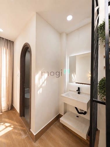 Hình ảnh Bán Nhà Quận 5 - Hẻm 3M - Full Nội Thất - 6 Tỷ 75