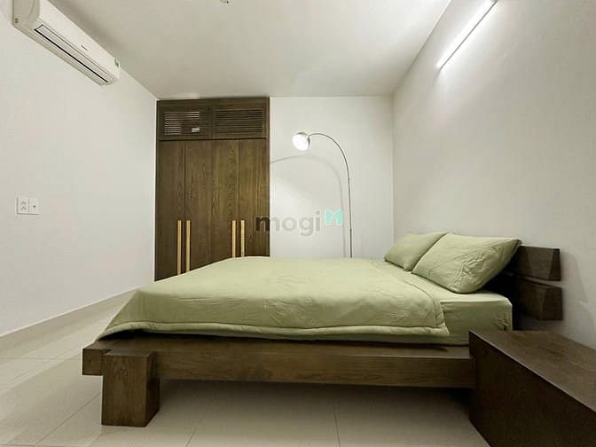 Hình ảnh Cho thuê 2PN 1PK view kính thang máy bảo vệ ngay cầu Công Lý giáp Q1,3