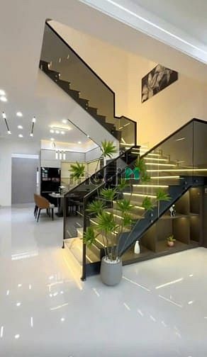 Hình ảnh Chốt gấp Nhà 1 trệt 2 lầu Tp.Thủ Dầu Một