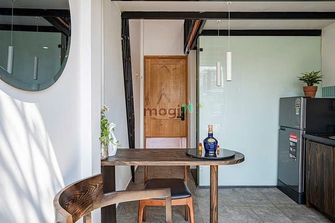 Hình ảnh Phòng cho thuê có gác quận 1 gần nhà thờ Tân Định gần ĐH UEH viện ISB