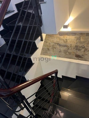 Hình ảnh Bán nhà 3 tầng Phạm Văn Hai - 35m2 vuông vức - Giáp Phú Nhuận - 5x tỷ