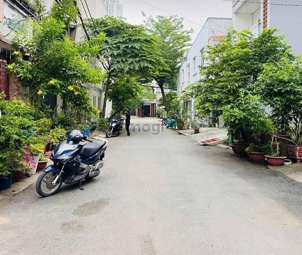 Hình ảnh Lô đất VỊ TRÍ CỰC ĐẸP Đường rộng 10m KDC Hoàng Quốc Việt - Dân trí cao