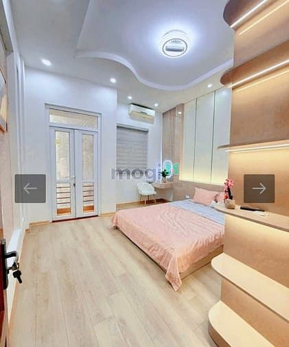 Hình ảnh Nhà Nguyễn Khánh Toàn-đỗ xe ở sân-5 tầng-sân phơi rộng view thành phố