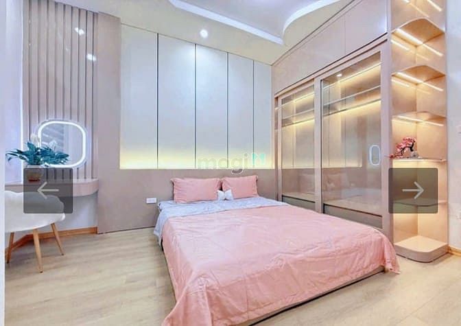 Hình ảnh Nhà Nguyễn Khánh Toàn-đỗ xe ở sân-5 tầng-sân phơi rộng view thành phố