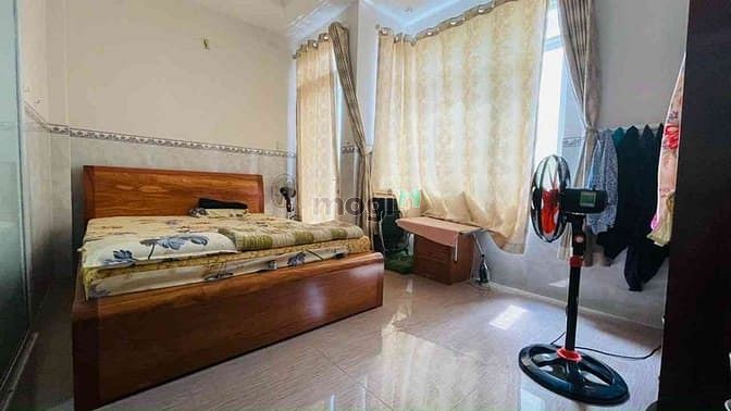 Hình ảnh Bán nhà 5 tầng vuông vức Lạc Long Quân - Gần chợ Ông Địa - Nhỉnh 5 tỷ
