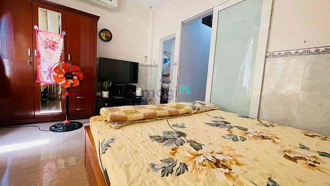 Hình ảnh Bán nhà 5 tầng vuông vức Lạc Long Quân - Gần chợ Ông Địa - Nhỉnh 5 tỷ