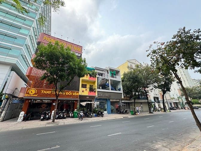 Hình ảnh Cho thuê nhà 127-129 Nguyễn Đình Chiểu - Ngang 8m, 4 tầng thang máy