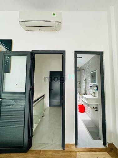 Hình ảnh Bán Nhà Hẻm 330 Lê Hồng Phong Quận 10 - 46m2 3 Tầng - 9 Tỷ 2