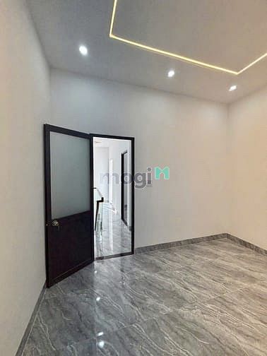 Hình ảnh Chạy Thận Bán Gấp Nhà Lầu Mới Xây 4x11 Chỉ 525 Triệu