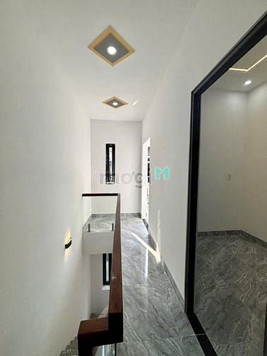 Hình ảnh Chạy Thận Bán Gấp Nhà Lầu Mới Xây 4x11 Chỉ 525 Triệu