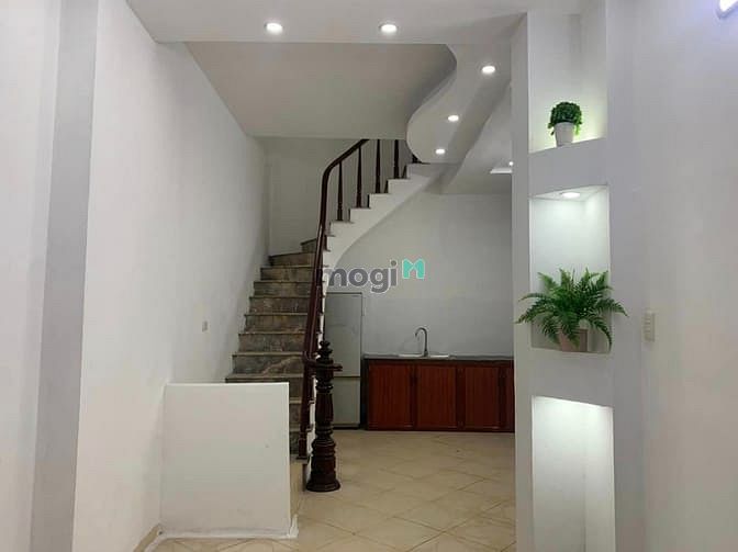 Hình ảnh Nhà đẹp long lanh Trần Khát Chân, giá 12.5 tỷ, 42mx5T, thang máy