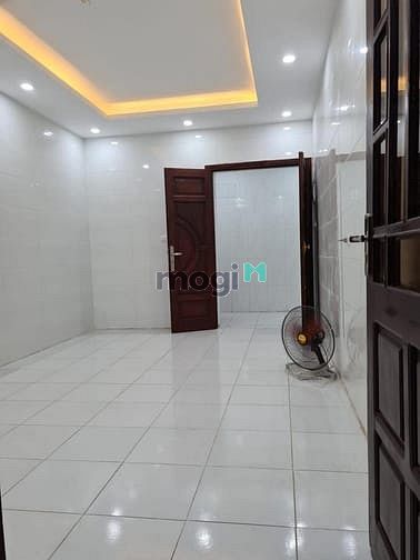 Hình ảnh Sở hữu ngay nhà ngõ Đê La Thành nhỏ, giá 11.3 tỷ, 35m2x7T, thang máy