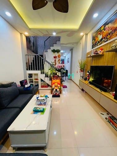 Hình ảnh Hẻm 4M Gần MT Dương Bá Trạc Quận 8 61M2 3 Tầng - 9 Tỷ 7