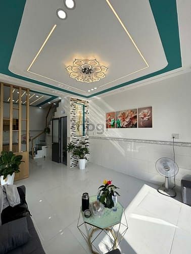 Hình ảnh 685TR-Góc 2MT, Đường Ô Tô 5m, KDC. Tiện ích, Chợ, trường học,.Hóc Môn