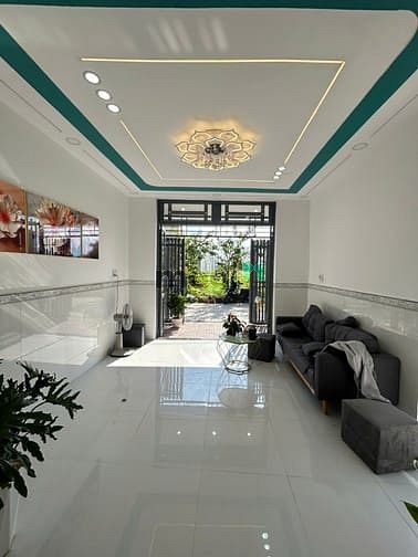 Hình ảnh 685TR-Góc 2MT, Đường Ô Tô 5m, KDC. Tiện ích, Chợ, trường học,.Hóc Môn