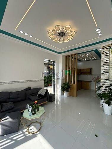 Hình ảnh 685TR-Góc 2MT, Đường Ô Tô 5m, KDC. Tiện ích, Chợ, trường học,.Hóc Môn
