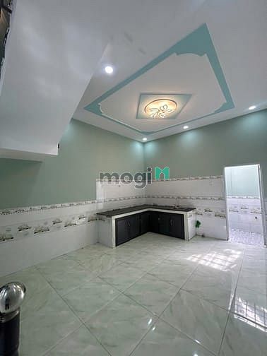Hình ảnh 885TR, công chứng nhận nhà 60m2, ngay đường lớn 100m, ô tô 5m. Hóc Môn