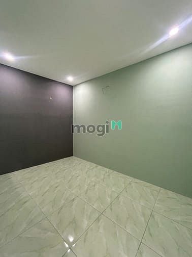 Hình ảnh 885TR, công chứng nhận nhà 60m2, ngay đường lớn 100m, ô tô 5m. Hóc Môn