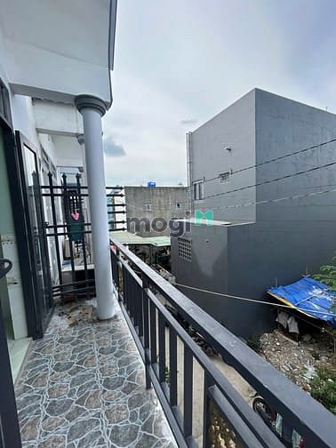 Hình ảnh 885TR, công chứng nhận nhà 60m2, ngay đường lớn 100m, ô tô 5m. Hóc Môn