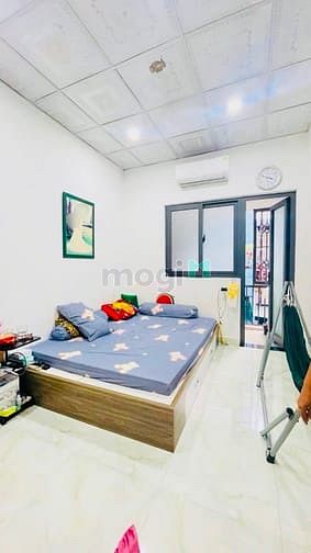 Hình ảnh HXH Cách 3 Căn - 391 Trần Hưng Đạo Quận 1 33M2 2 Tầng - 4 Tỷ 95