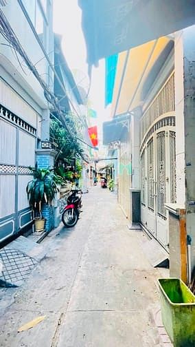 Hình ảnh HXH Cách 3 Căn - 391 Trần Hưng Đạo Quận 1 33M2 2 Tầng - 4 Tỷ 95