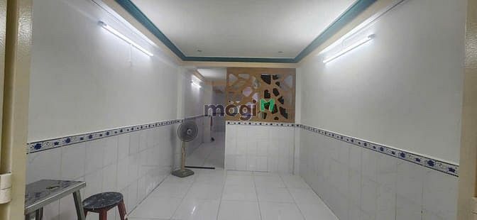 Hình ảnh Sát vách Q1 - HXH - Dt 40m2 x 2 tầng BTCT vô ở ngay. Chỉ 4,99 tỷ tl