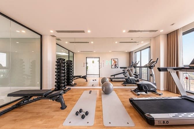 Hình ảnh Bán giá tốt nguyên căn Nhà phố 100m2, gần trường liên cấp FPT