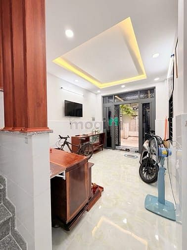 Hình ảnh Bán Nhà Quận 10 52M2 3 Tầng 3 PN - 8 Tỷ 9