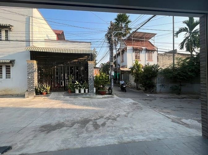 Hình ảnh Bán căn góc 2 mặt tiền khu giáo viên Tam Hiệp- đường 6m ô tô né nhau